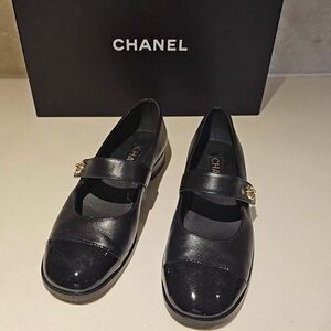 CHANEL Black Glossy Mary Jane Loafers
